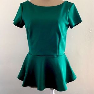 Bisou Bisou forest green Peplum Top